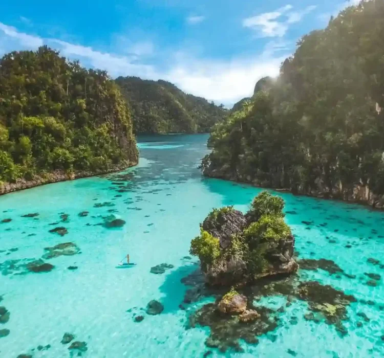 Raja Ampat Cruise